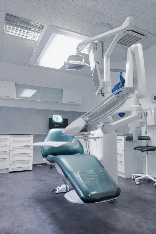 Zubní křeslo v moderní ordinaci Dental Heart